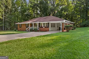 41 Melvin Phillips Rd, Newnan, GA 30263 - Photo 1