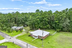 103 W Magnolia Ave, Kingsland, GA 31548 - Photo 4