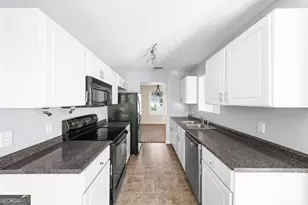 9020 Whispering Pines Blvd, Statesboro, GA 30458 - Photo 6
