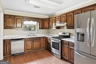 149 Lake View Cir, Brunswick, GA 31525 - Photo 8