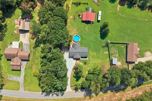282 Wall Bridge Rd, Clarkesville, GA 30523 - Photo 2