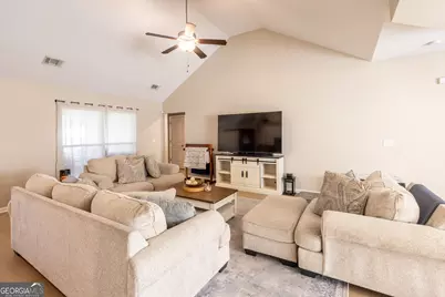 112 Larsen Court, Kingsland, GA 31548 - Photo 4
