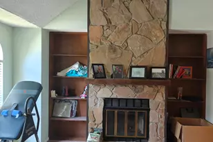 887 Brandy Oaks Ln, Stone Mountain, GA 30088 - Photo 2