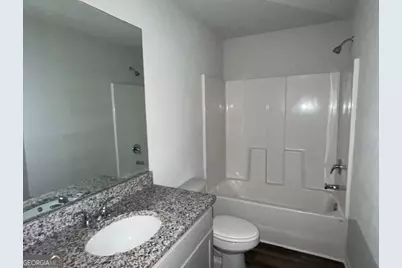 285 NE Oakwood Drive NE, Milledgeville, GA 31061 - Photo 6
