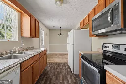 616 Forest Hill Path, Forest Park, GA 30297 - Photo 10