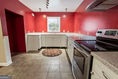 82 Walton Way, Juliette, GA 31046 - Photo 8