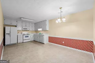 270 Autumn Glen Cir, Fayetteville, GA 30215 - Photo 14