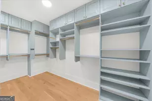 2881 Peachtree Rd NE, Atlanta, GA 30305 - Photo 32
