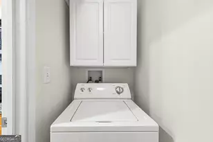 250 Pharr Rd NE, Atlanta, GA 30305 - Photo 18