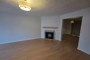 111 Chastain Loop, Newnan, GA 30263 - Photo 4