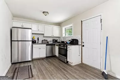 4366 Glenwood Parkway, Decatur, GA 30032 - Photo 4