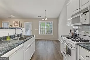 70 Green Spring, Newnan, GA 30265 - Photo 22