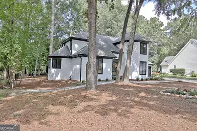 126 Morallion Hills, Peachtree City, GA 30269 - Photo 2