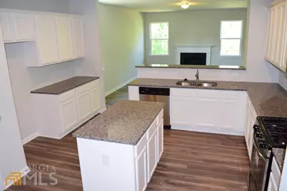 74 Newnan Lakes Drive, Newnan, GA 30263 - Photo 2