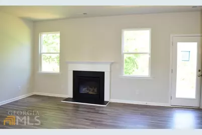 74 Newnan Lakes Drive, Newnan, GA 30263 - Photo 8