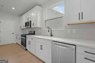 1232 Bartam Dr, Griffin, GA 30223 - Photo 4