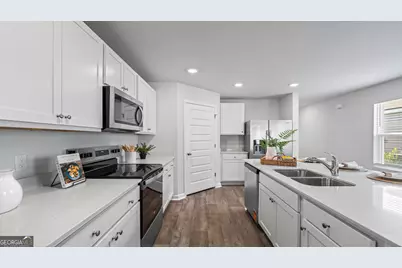 211 Hammersmith Landing, Brunswick, GA 31525 - Photo 6