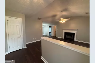 43 Canterbury Drive, Grantville, GA 30220 - Photo 2