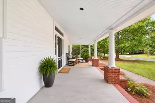 406 Vineyard Rd, Griffin, GA 30223 - Photo 2