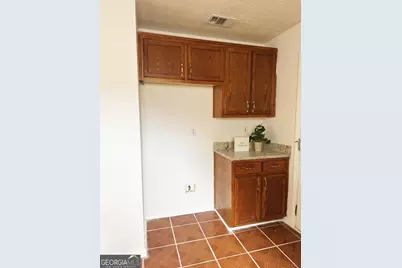 358 Summit Lane, Riverdale, GA 30274 - Photo 6