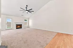 1422 Fountain Lakes Dr, Lawrenceville, GA 30043 - Photo 6