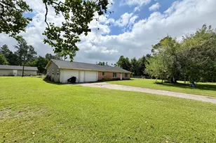 10 N Osage Ln, Hazlehurst, GA 31539 - Photo 2