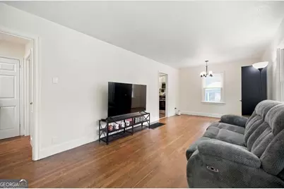 111 Benton Avenue, Warner Robins, GA 31088 - Photo 10