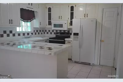 2301 Juniper Drive, Albany, GA 31721 - Photo 2