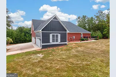 128 Lakemere Lane NW, Milledgeville, GA 31061 - Photo 4