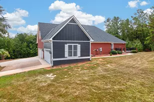 128 Lakemere Ln NW, Milledgeville, GA 31061 - Photo 4
