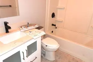 618 Madison Dr, Hinesville, GA 31313 - Photo 10