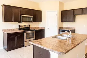 1321 Windrow Dr, Hinesville, GA 31313 - Photo 8