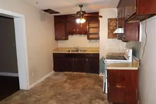 218 Thiess Branch Dr, Hinesville, GA 31313 - Photo 6