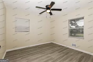 8355 Dunellen Ln, Jonesboro, GA 30238 - Photo 2