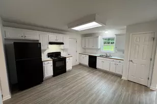 364 Lokey's Ridge Rd, Bethlehem, GA 30620 - Photo 2