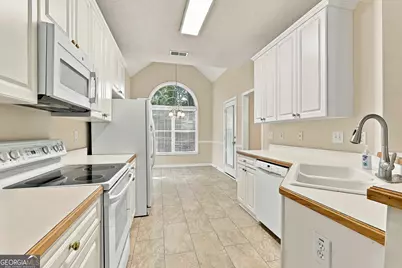 140 Kaylee Court, Fayetteville, GA 30214 - Photo 14