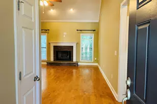 179 Village Park Dr, Newnan, GA 30265 - Photo 2