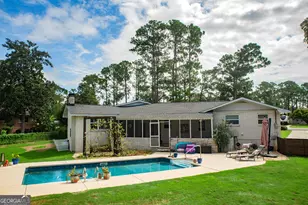 460 S College St, Metter, GA 30439 - Photo 4