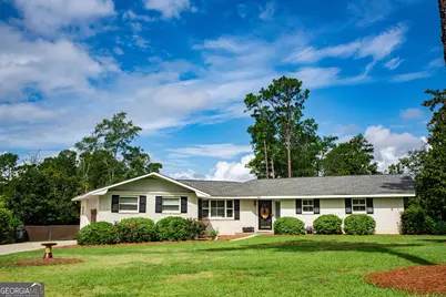 460 S College Street, Metter, GA 30439 - Photo 1