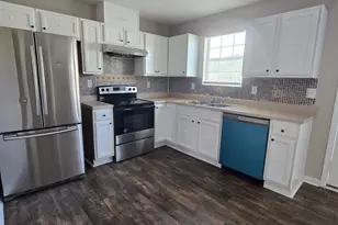 585 Forest Hills Path, Forest Park, GA 30297 - Photo 10