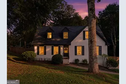 1465 Dallas Circle SW, Marietta, GA 30064 - Photo 2