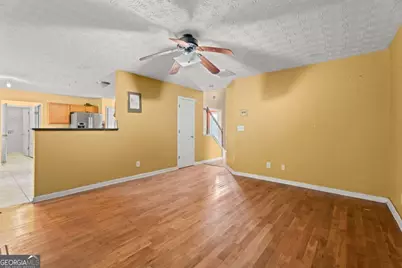 6833 Wynmeadow Drive, Stone Mountain, GA 30087 - Photo 12