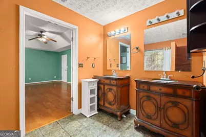 6833 Wynmeadow Drive, Stone Mountain, GA 30087 - Photo 26