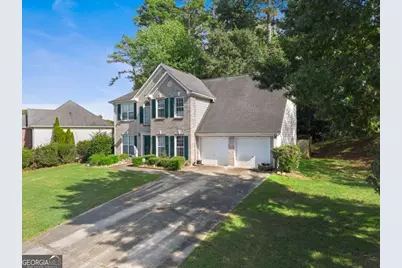 6833 Wynmeadow Drive, Stone Mountain, GA 30087 - Photo 4