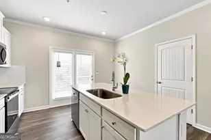 320 Laurel Ln, Hapeville, GA 30354 - Photo 10