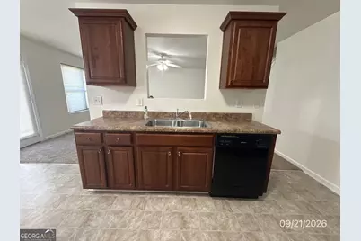 1095 McConaughy Court, McDonough, GA 30253 - Photo 6