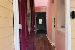 563 Crestridge Ct, Stone Mountain, GA 30083 - Photo 2