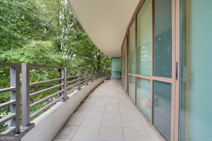 700 Park Regency Pl NE, Atlanta, GA 30326 - Photo 18