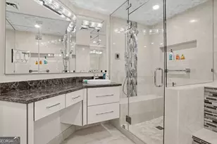 700 Park Regency Pl NE, Atlanta, GA 30326 - Photo 12