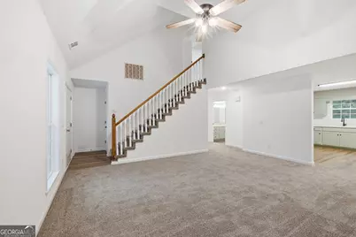 562 Maurice Drive, Swainsboro, GA 30401 - Photo 4